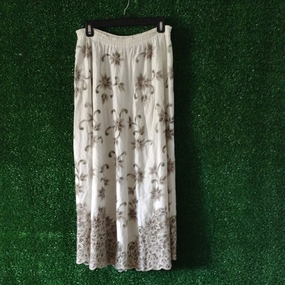Y2K Elegant Floral Maxie Embroidery Skirt - Picture 1 of 4